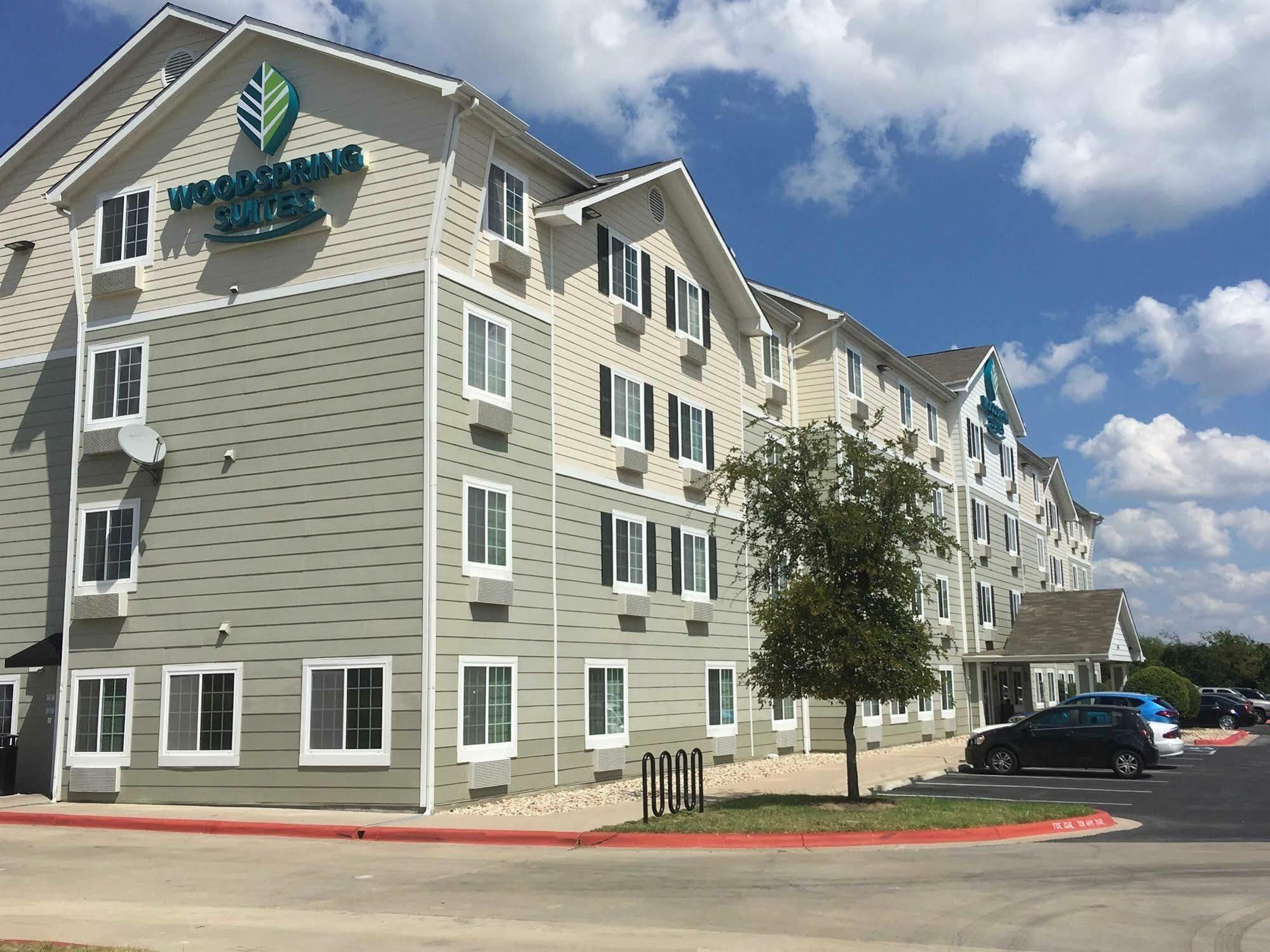 Woodspring Suites Louisville Southeast Forest Hills Bagian luar foto